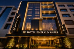 Hotel Emerald Suites & Banquet