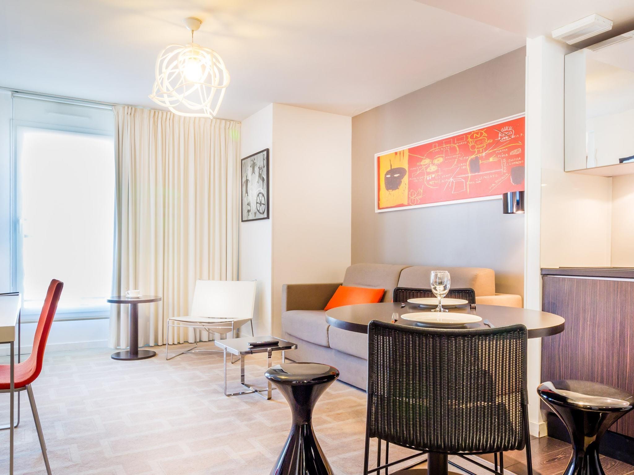 Aparthotel Adagio Marseille Timone - Tap to explore photos