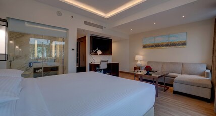 Courtyard by Marriott Surat Room Type - Studio Suite with Seating Area
