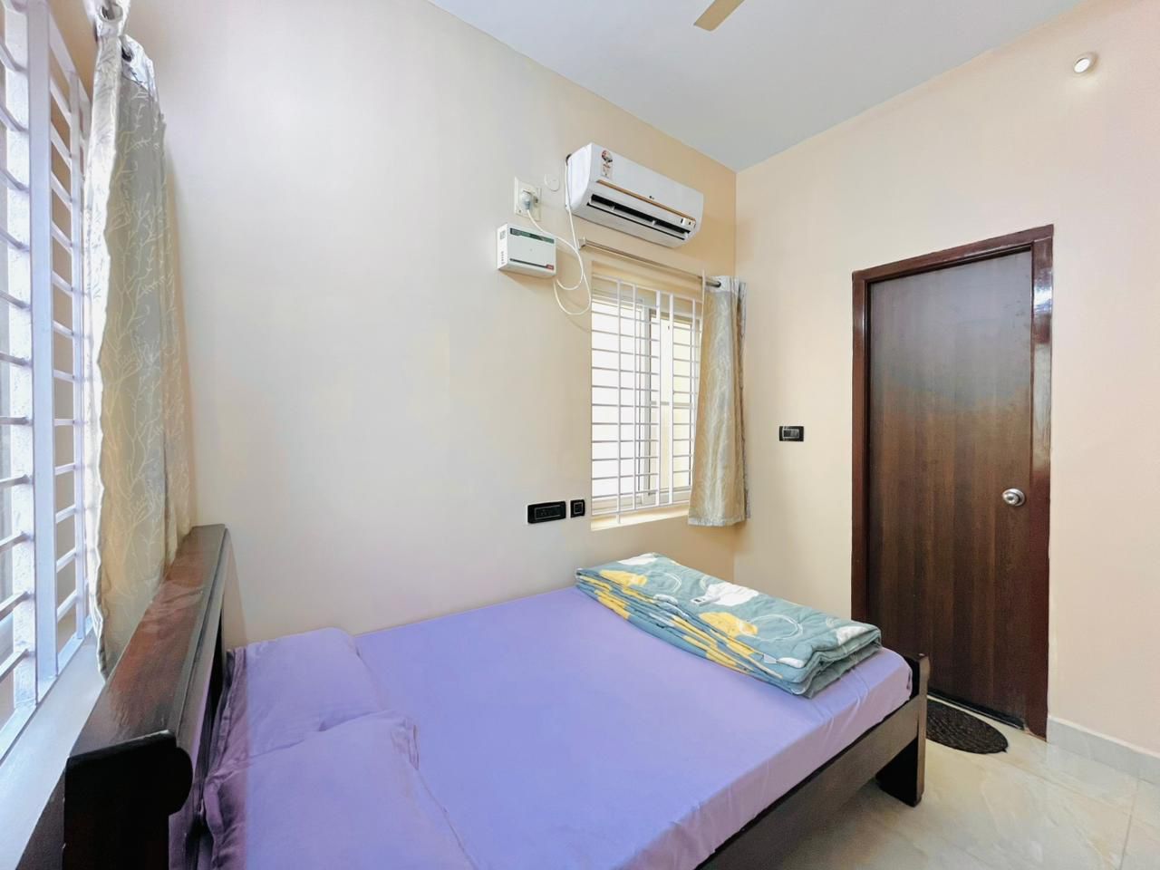 Good Stay Poes Road T Nagar - Tap to explore photos