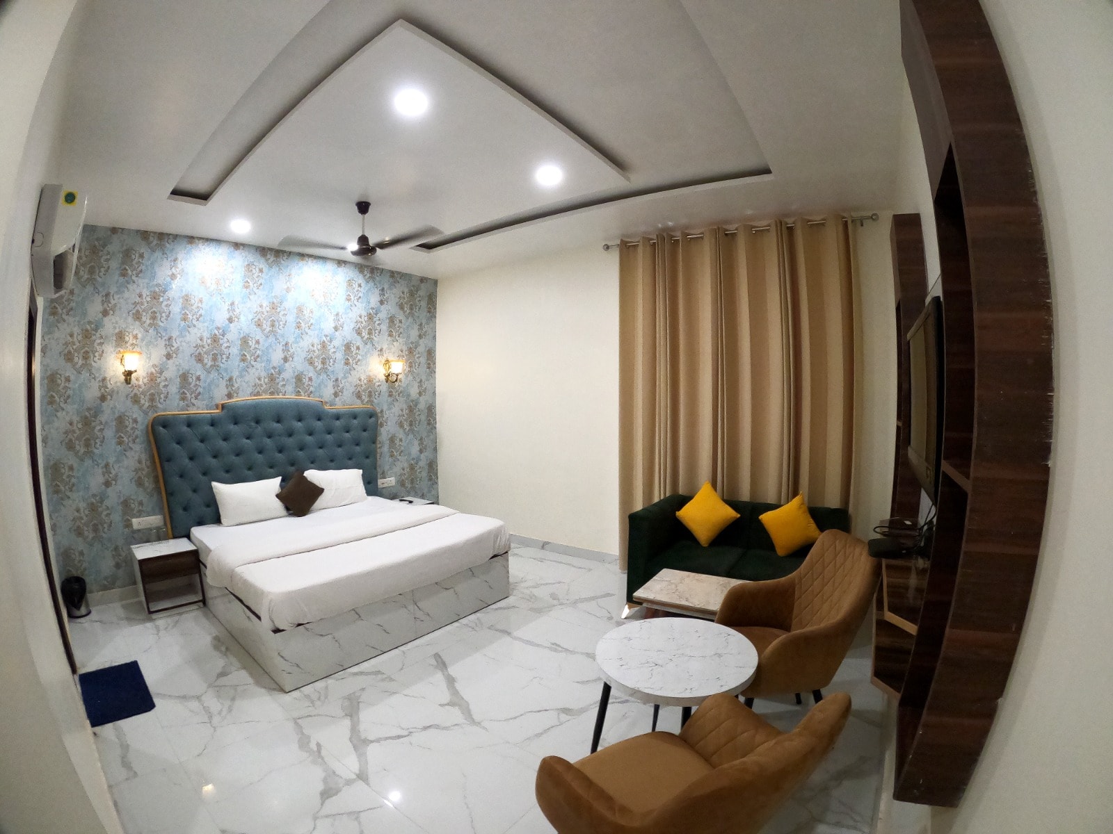 HOTEL SHEELA STAYS - Tap to explore photos