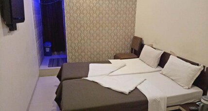 Hotel Navi Mumbai Room Type - Standard Double A/c Room