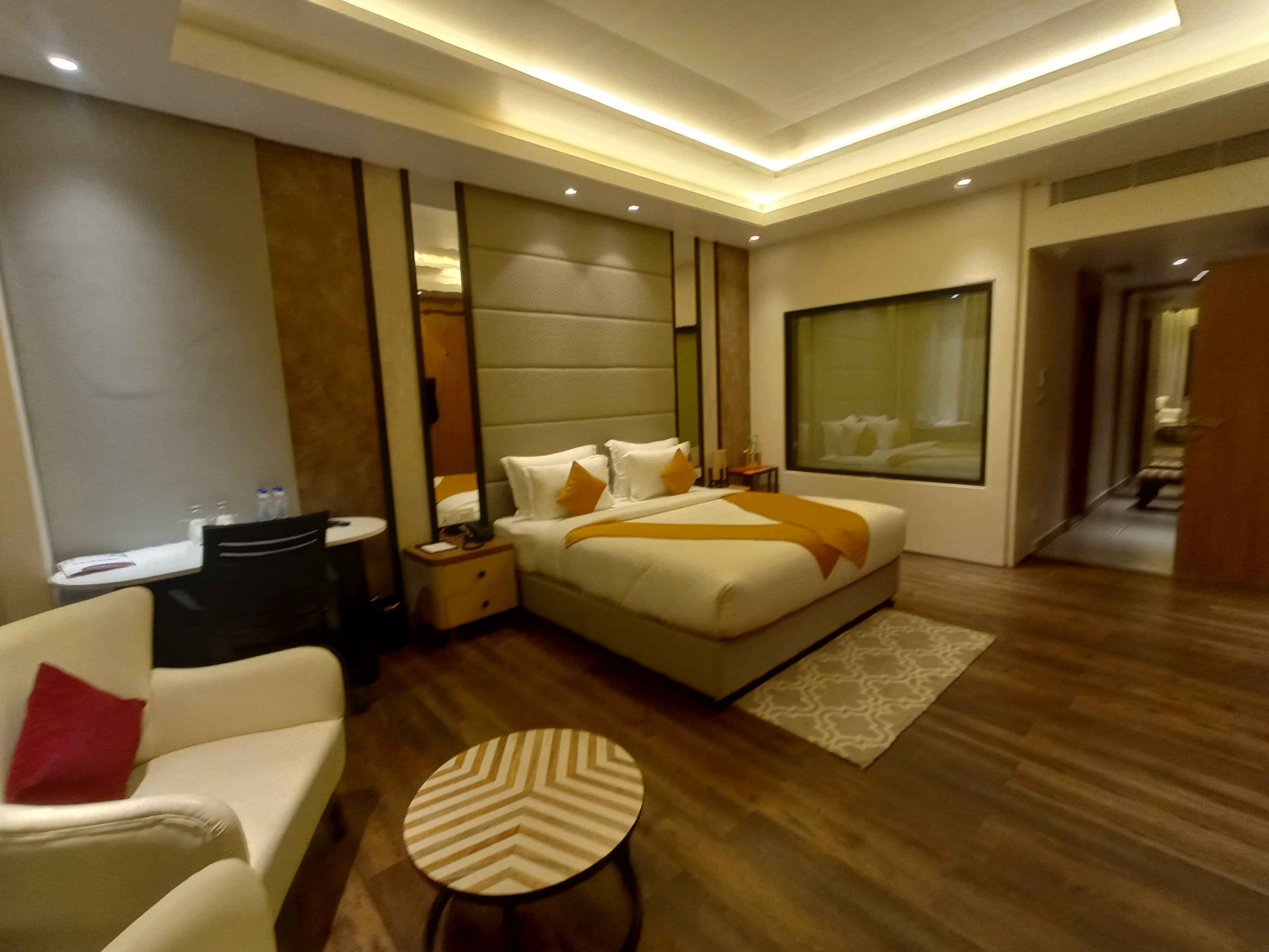 The White IBIS A Boutique Hotel - Tap to explore photos