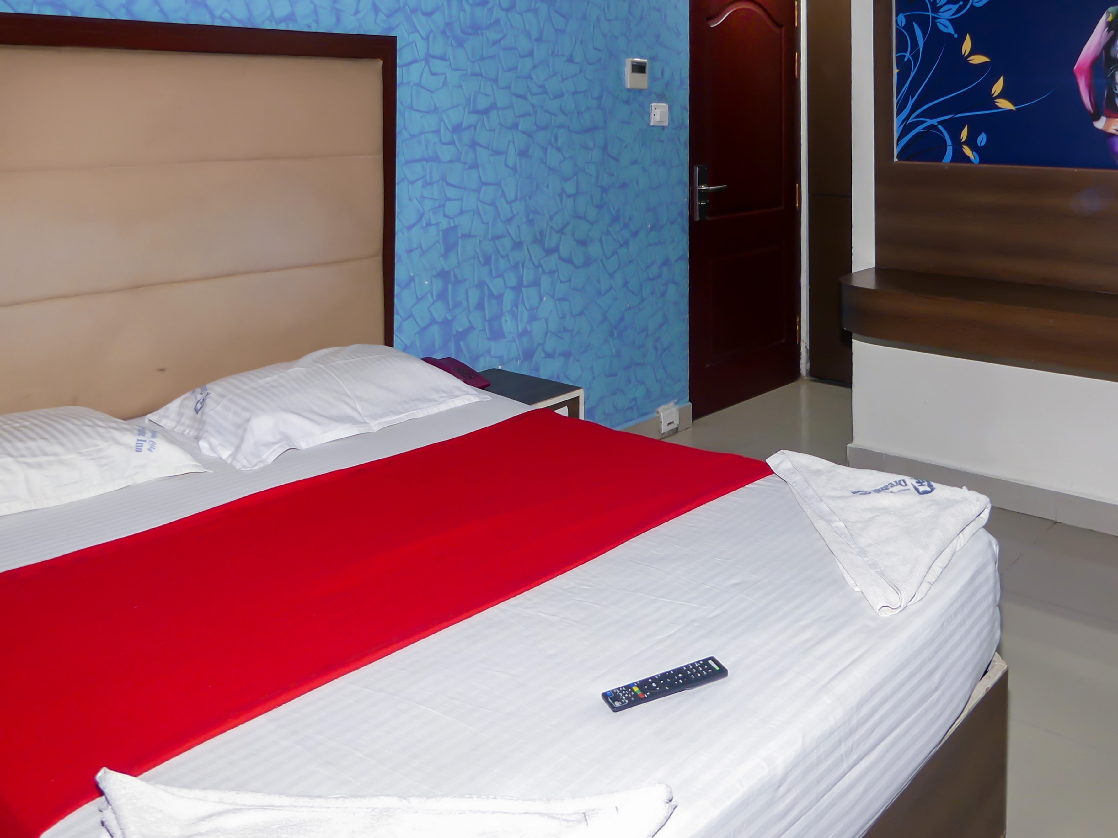 Hotel Templecity Dreamz Inn - Tap to explore photos