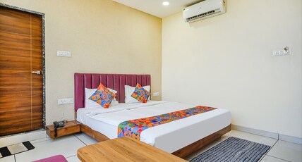 FabHotel Sukh Vilas Room Type - Deluxe Room