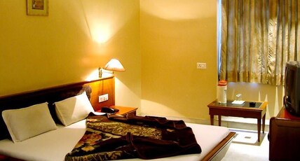 Hotel Ambaji International Room Type - AC Sofa Cum Bed Room