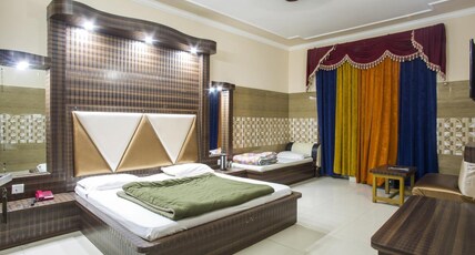 Hotel Parkash Room Type - Three Bed Ac
