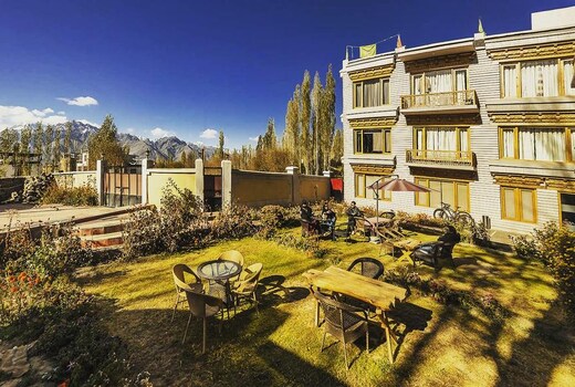 Hotel Yarab Tso