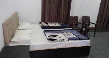 SHRI NARSINGH TOURIST COMPLEX Room Type - Double Bed Room