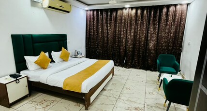 Hotel Blueberry Room Type - Super Deluxe Room