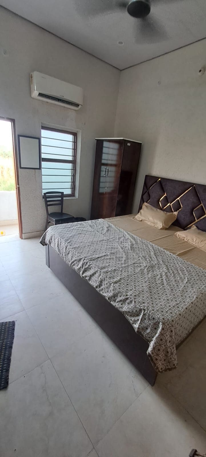 HIMOZON HOME STAY - Tap to explore photos