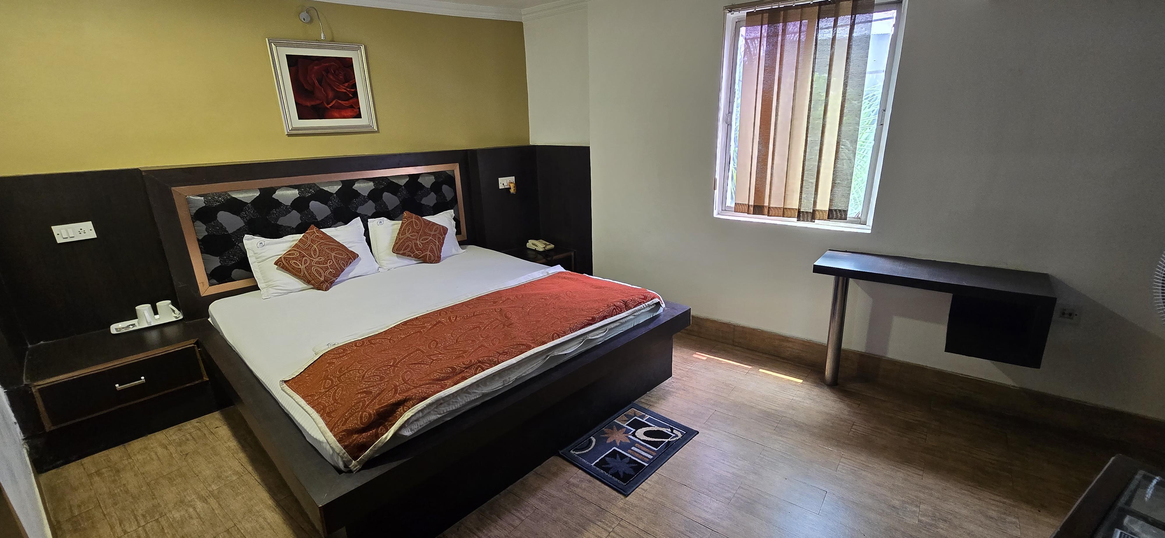 Hotel Muskan International - Tap to explore photos