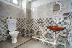 Monratino The Snow Roost-Gandhi Road 10 Mins from Mall road 