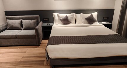 Hotel Marigold, KIIT Road Room Type - Luxury Room