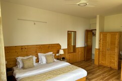 Allyaas by woodland Manali