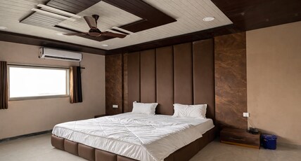 The Golden Wings Hotel Room Type - Super Deluxe