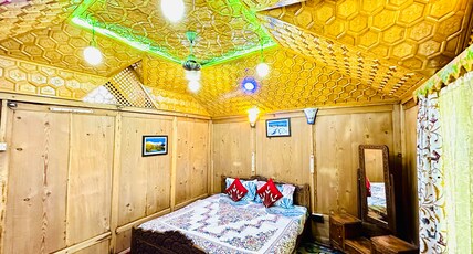 Houseboat Newworld and transportation Room Type - Bedroom 2