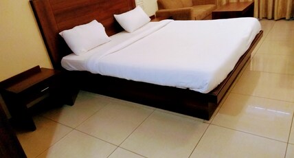 Suman Residency Room Type - Premium Room  AC