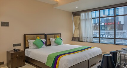 Treebo Su Casa Grand Room Type - Standard Room