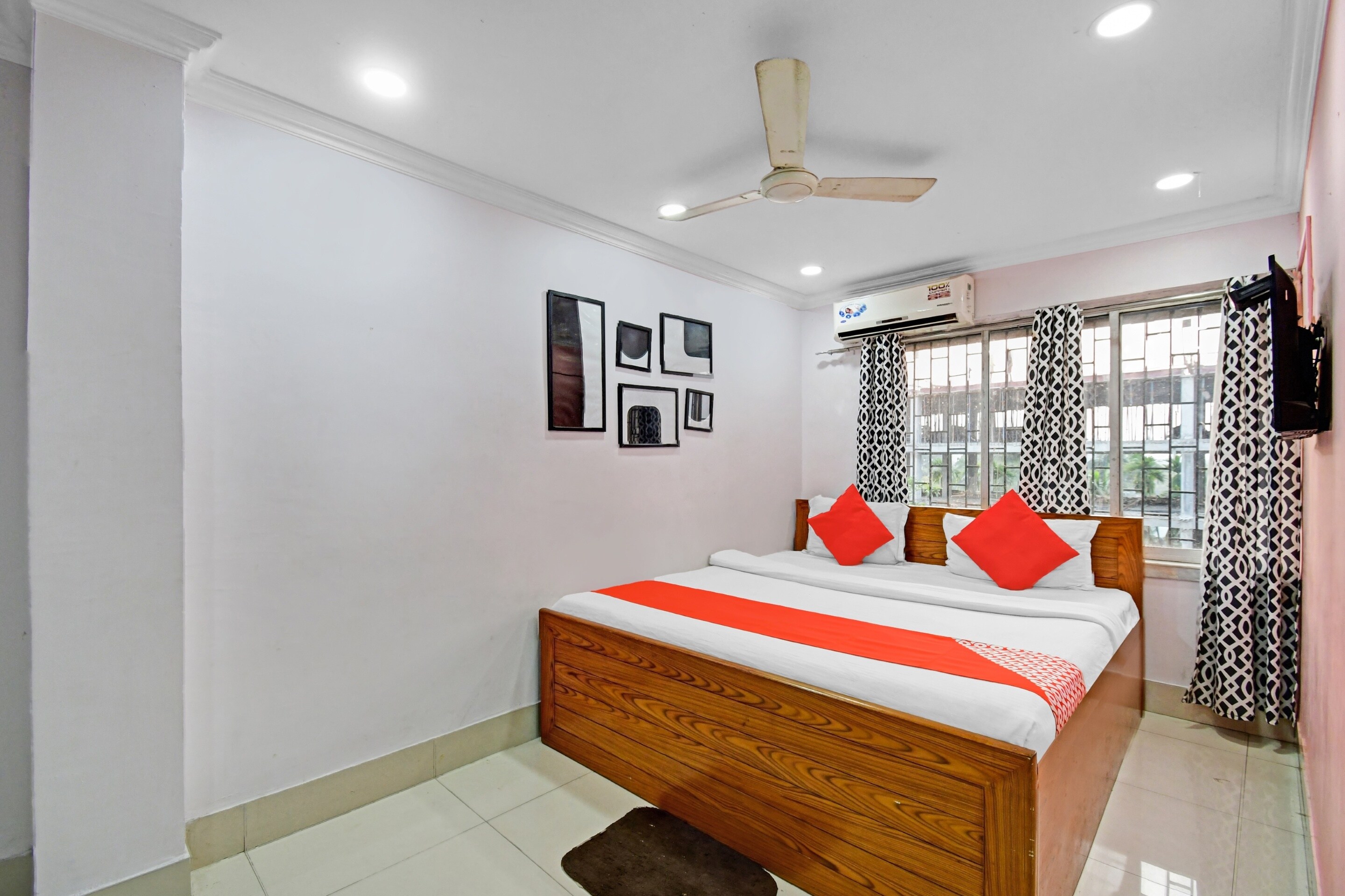 Hotel O Dream Hotels and Banquets - Tap to explore photos