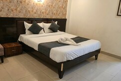 Photos of UDUPI GRAND PURE VEG RESTAURANT AND LODGING