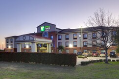 Holiday Inn Express Hotel & Suites Burleson - Fort Worth