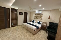 Hotel Chandigarh Heights - Airport Road Manali Highway Transit Hotel