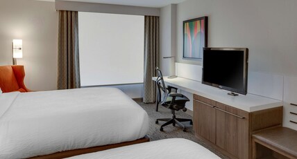 Hilton Garden Inn Oklahoma City Airport Room Type - 2QN MOB HEARING ACC W TUB