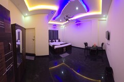 Sri Chowdeshwari Boarding And Lodging