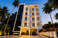 Sreepathi Mayoogha with Roof-top Swimming Pool