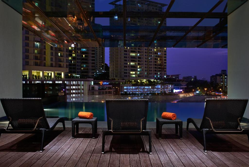 V E Hotel & Residence Kuala Lumpur - Tap to explore photos
