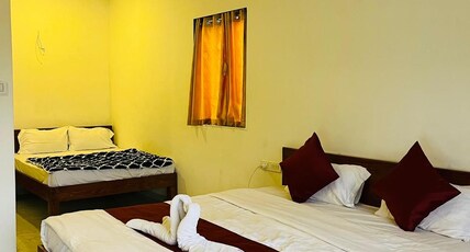 Green Heaven River Side Resort and Villa Room Type - Deluxe Room with Bathtub