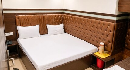 Hotel Atithi Palace Room Type - Budget Non AC Room