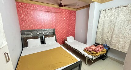 Tanvi home stay Room Type - Delux 1