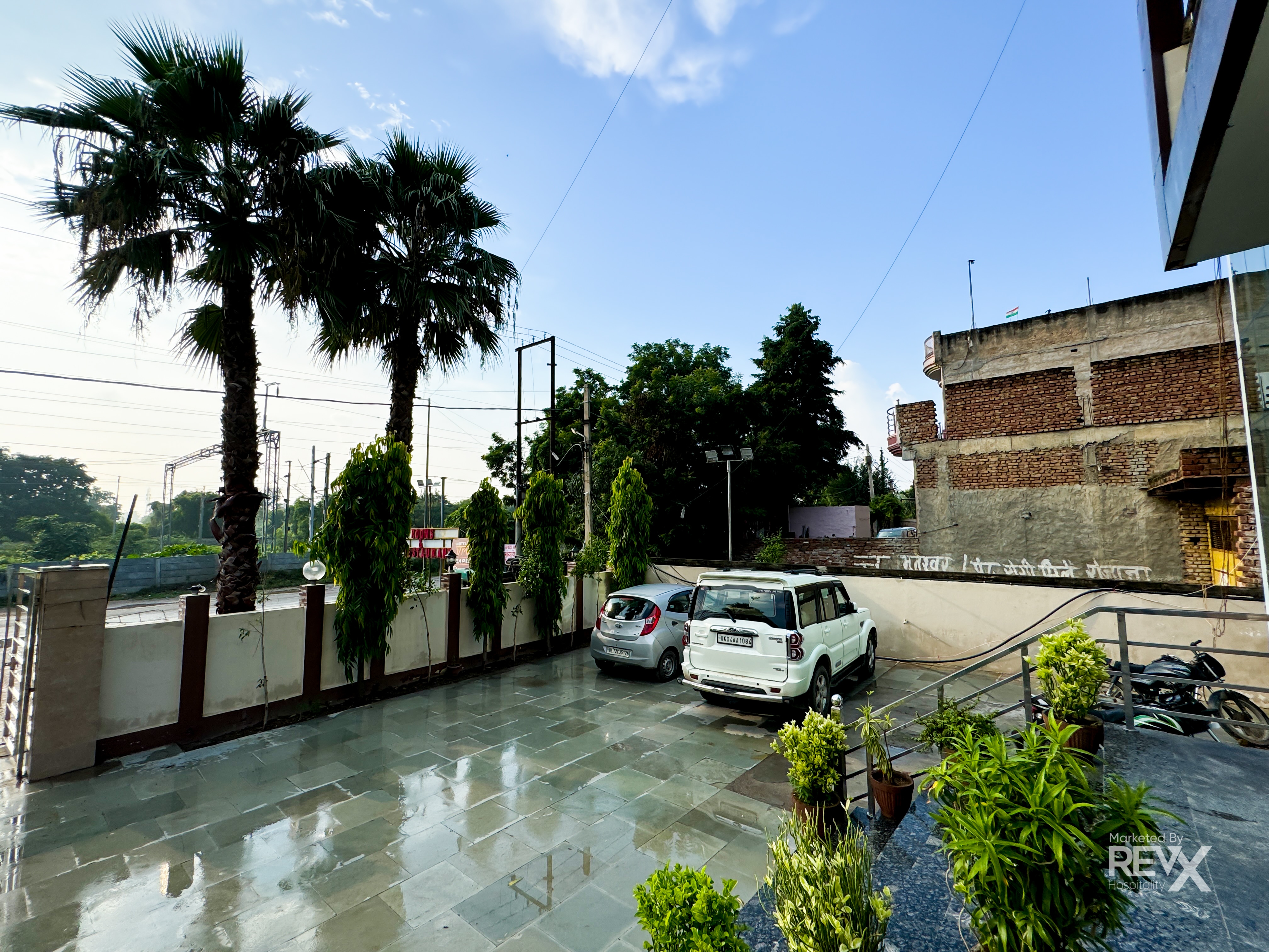 Vrinda Sarovar (800 mtr from Mathura Railway Station) - Tap to explore photos