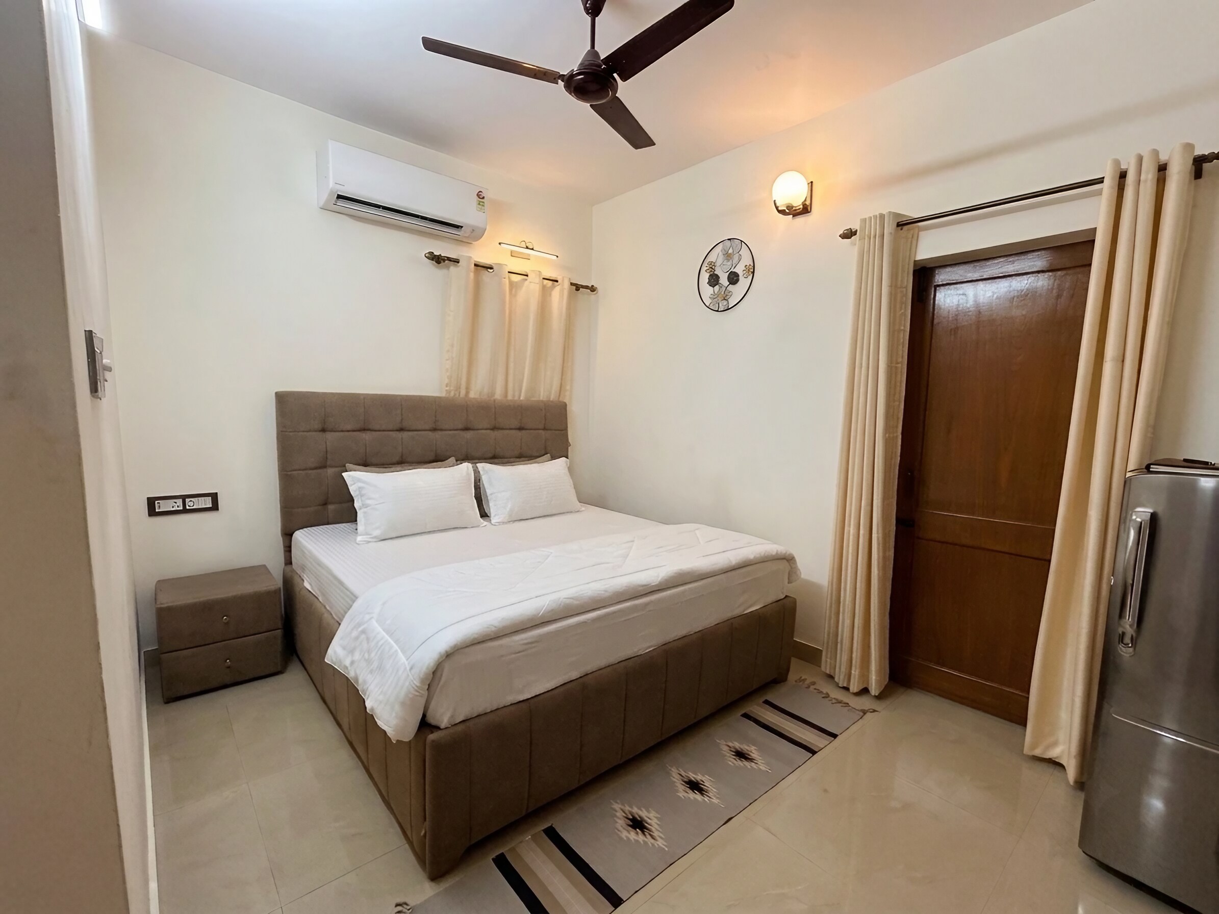 Fortune Home Stay 1BHK B 434 Sector 19 Noida - Tap to explore photos