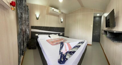 Sydney X Cafe and Huts, Arambol Room Type - Deluxe AC Room