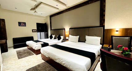 Hotel Shrimad Ahmedabad Room Type - Family Room