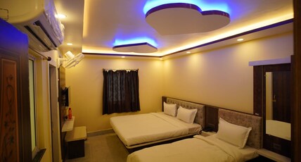 Hotel Asha Inn Room Type - Family Room