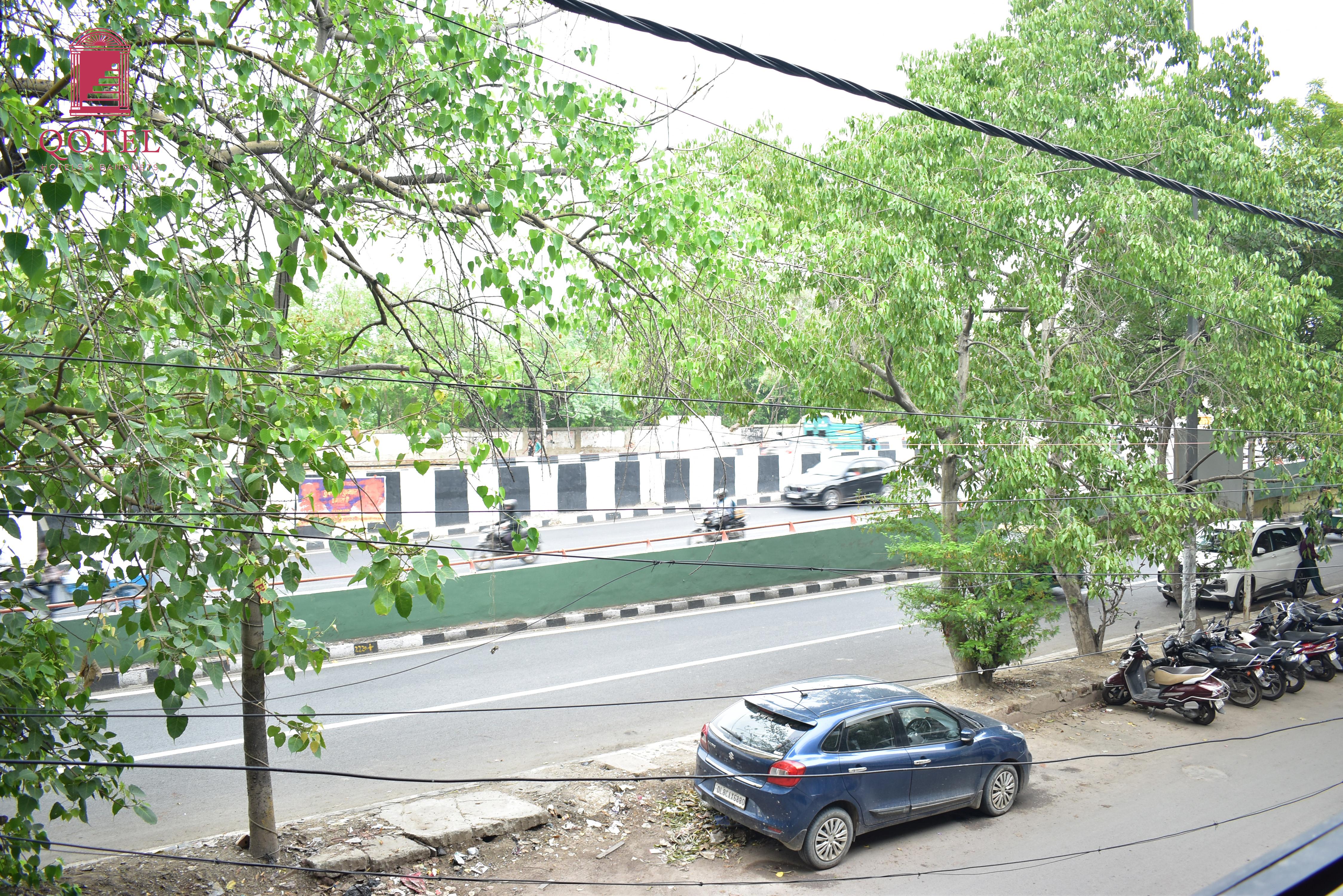 Hotel Grand Arcasia Gagan Vihar East Delhi - Tap to explore photos