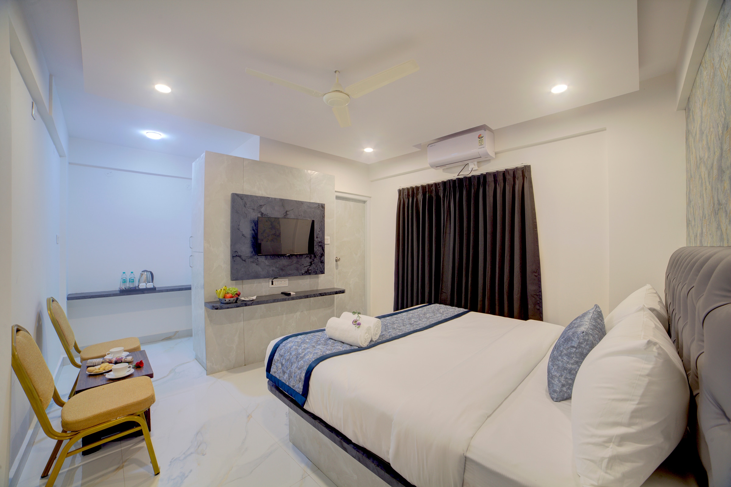 Hotel AeroStay Bangalore Airport - Tap to explore photos