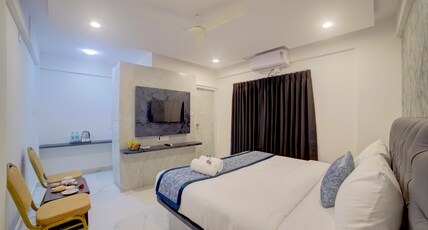 Hotel AeroStay Bangalore Airport Room Type - Standard Queen Room with AC