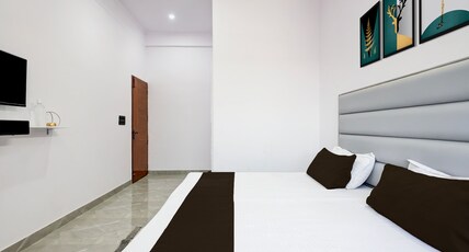 Hotel O Rooftop Room Type - Classic