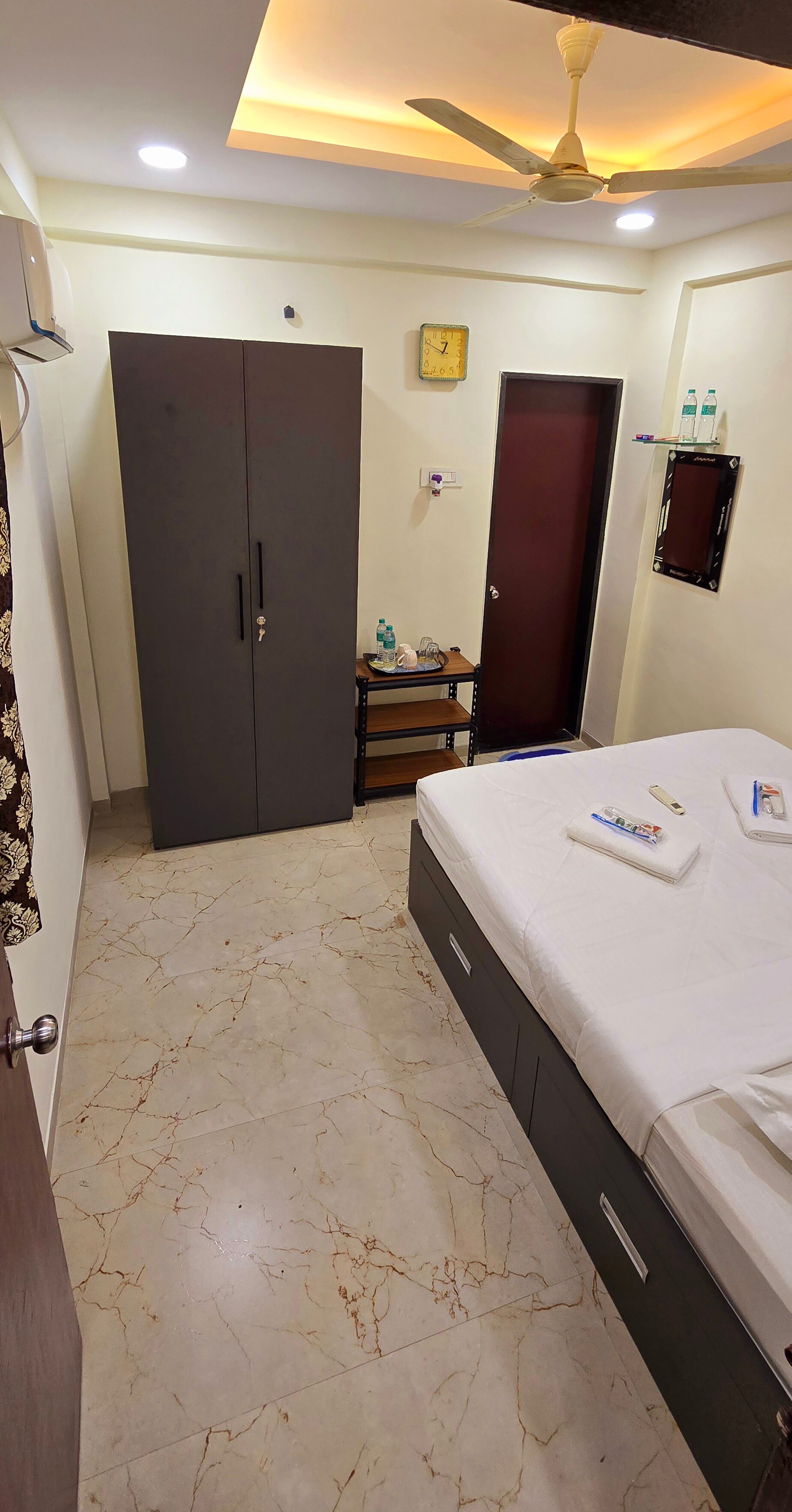 Gargi's home stay 101 - Tap to explore photos