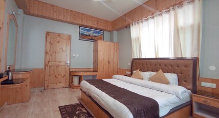 Hotel Bodh International Room Type - LUXURY ROOM