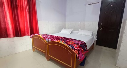 Hotel O HOME RAGHAV HOMESTAY Room Type - Classic