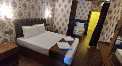 Apex Victor Guest House Room Type - Deluxe