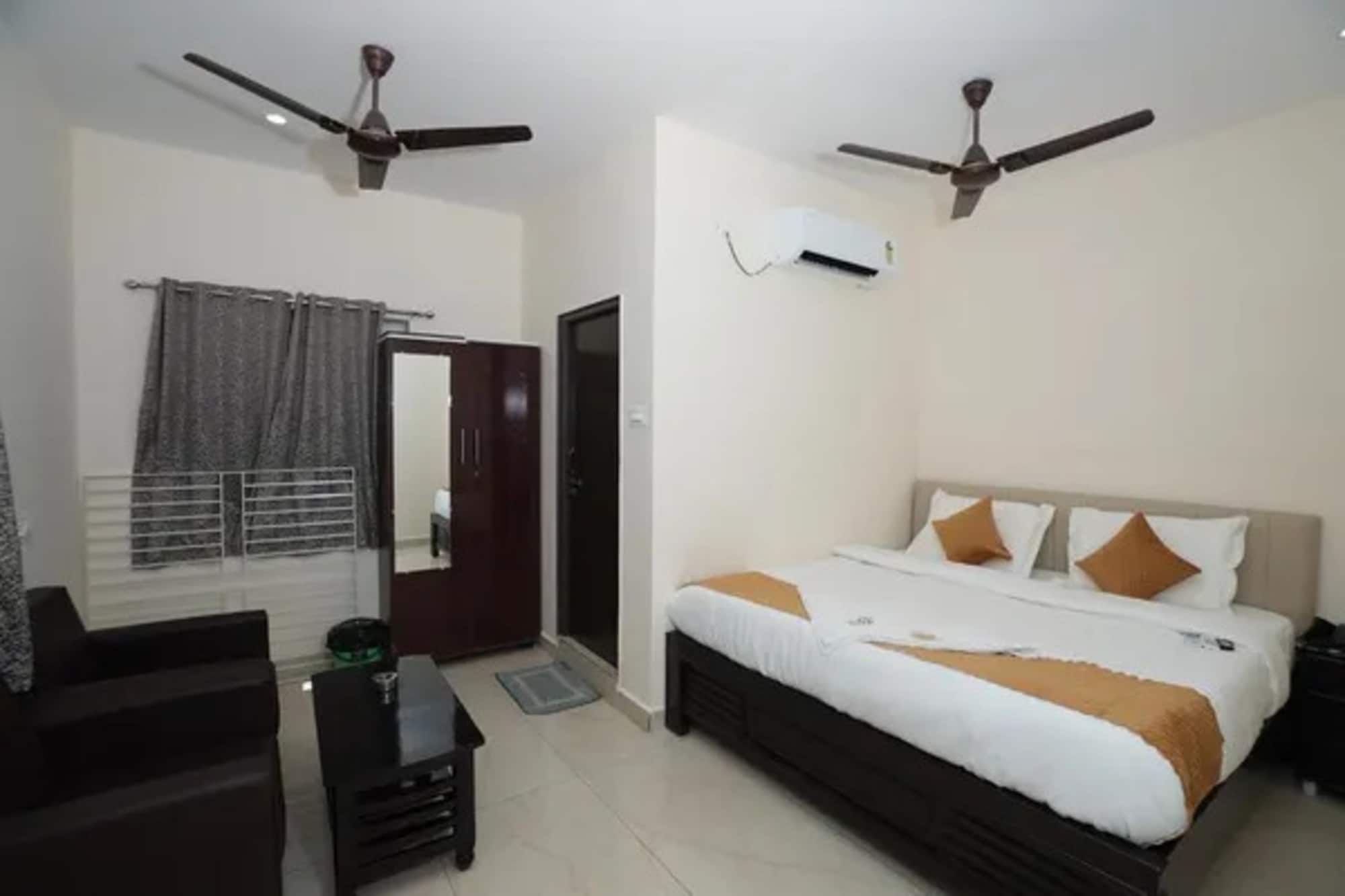 Fabhotel CK Grand - Nr Vijayawada Railway Station - Tap to explore photos