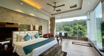 Winsome Resort & Spa Room Type - Superior Rooms with Balcony