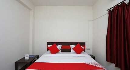 Sintle Palace Room Type - Deluxe Room with Balcony